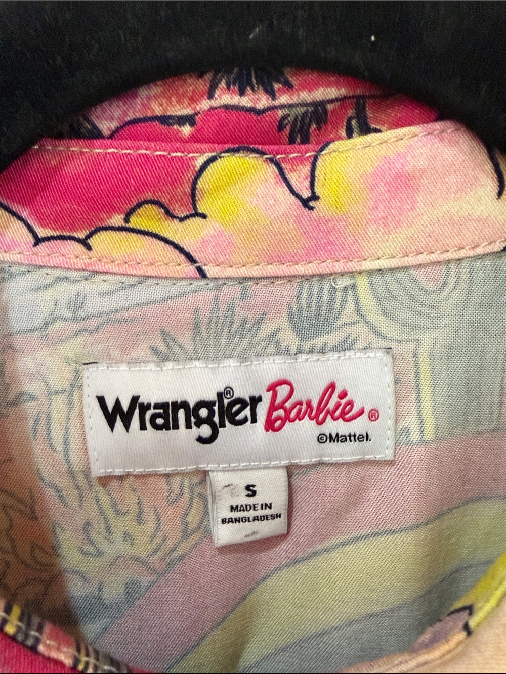 Wrangler Barbie Multicolor Pastel Desert Rainbow Western Shirt size small - Picture 2 of 6